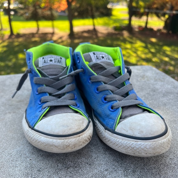 Converse - Picture 2 of 5